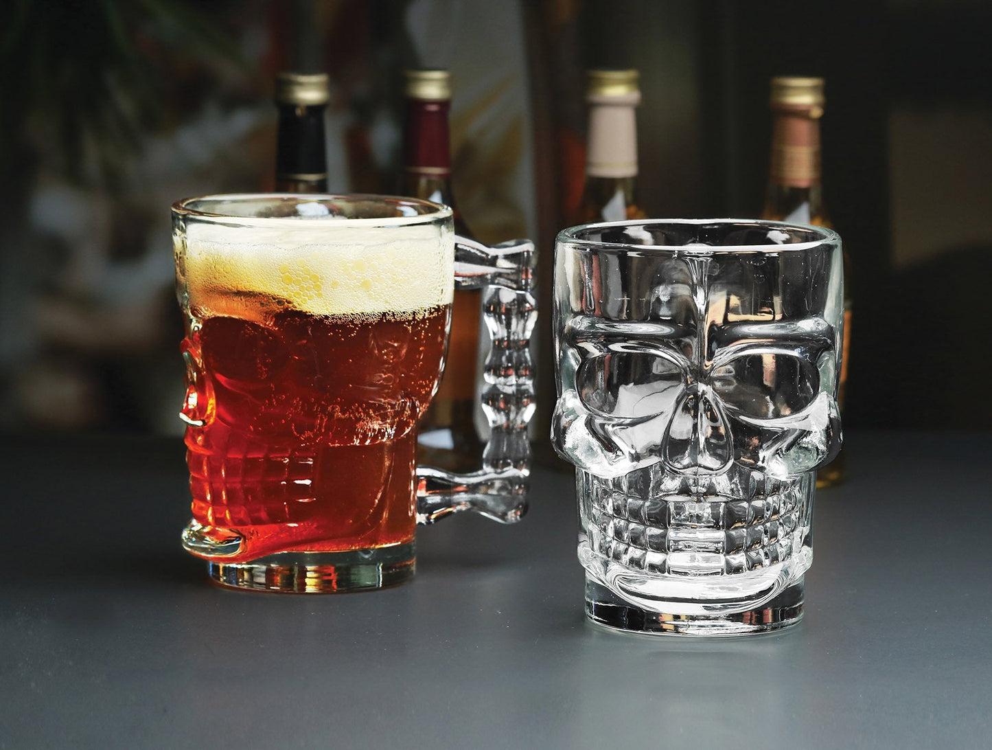 Circleware Skull Face Beer Mug Drinking Glasses with Handle, Set of 2, Heavy Base Funny Entertainment Glassware for Water, Juice and Halloween Decorations Beverage Gifts, 17.6 oz.