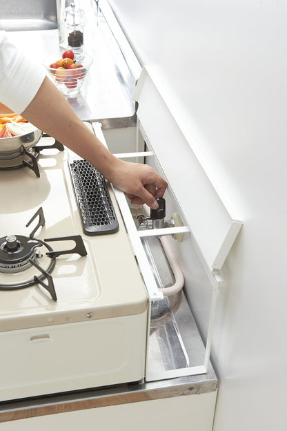 Yamazaki 3487 Stove Deep Gap Rack, White, Approx. W 22.8 x D 4.3 x H 7.7 inches (58 x 11 x 19.5 cm), Plate, Kitchen Rack, Back of Stove, Cover