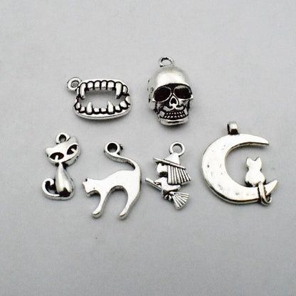 iloveDIYbeads Halloween Charm-100g(about 55-60pcs) Antique Silver Halloween Collection Craft Supplies Charms Pendants for Crafting, Jewelry Findings Making Accessory For DIY Necklace Bracelet (M001)
