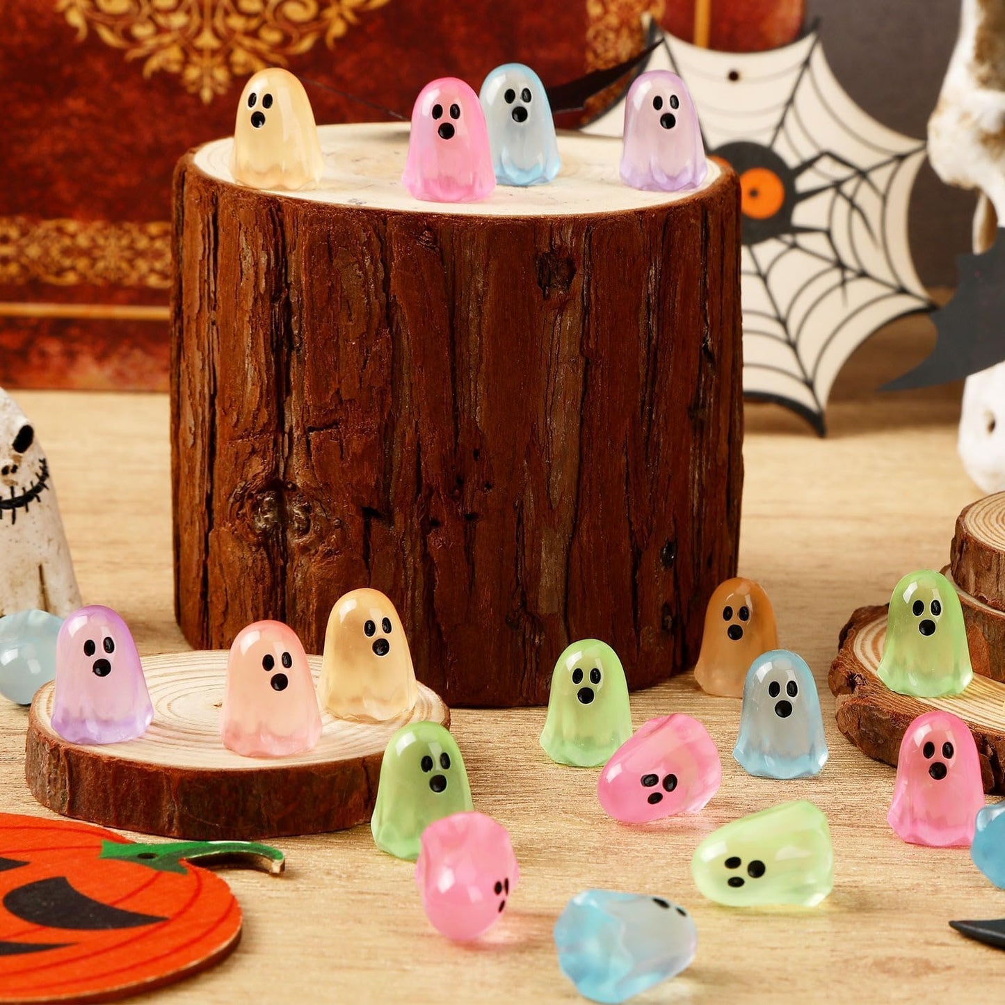 DTOFOOT 56 Pcs Luminous Mini Ghosts,Halloween Tiny Resin Ghosts Figures Glow in The Dark mini Ghosts Miniature Statue for Plant Pot Landscape Lawn Landscape Home Party Decor
