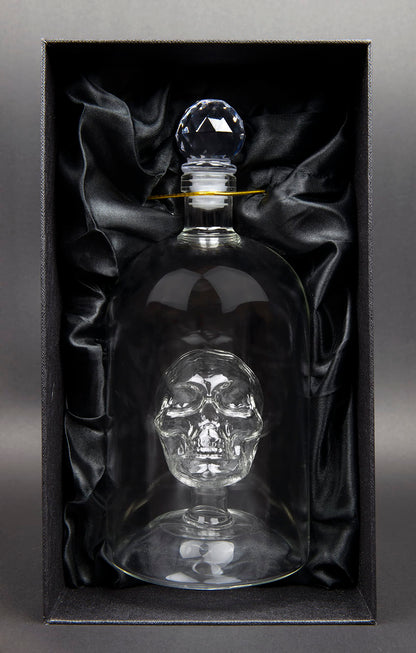 Kobi & Knight Premium Skull Decanter - Borosilicate Glass - for Vodka, Whiskey, Rum, Gin, Tequila Bottle - 25fl oz / 750ml Skull Barware
