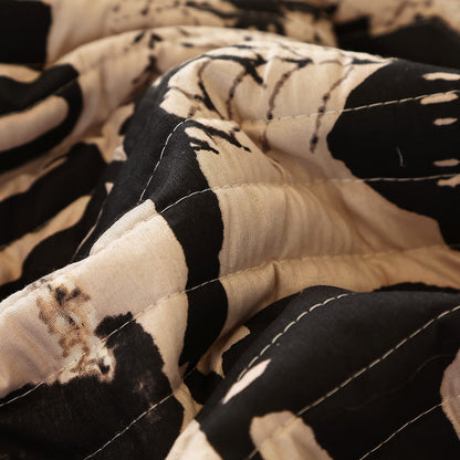 Cmfshape Halloween Bedspread,Black Quilt Set Queen Size,Pumpkin Ghost Festival Themed Bedding Set,Decorative Quilted 4 Piece Coverlet Set with 3 Pillow Shams(Black,Queen90 x90)