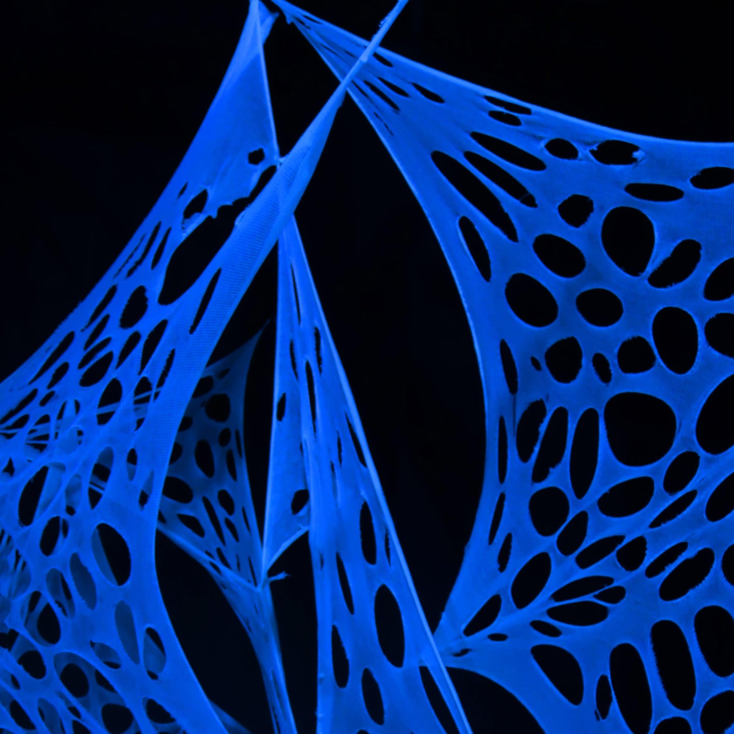 700 Sqft Glow-in-The-Dark Giant Spider Web Halloween Outdoor Decoration, Giant Outdoor Spider Decorations Set, with 3 Blacklight (24FT x 4FT)(White)