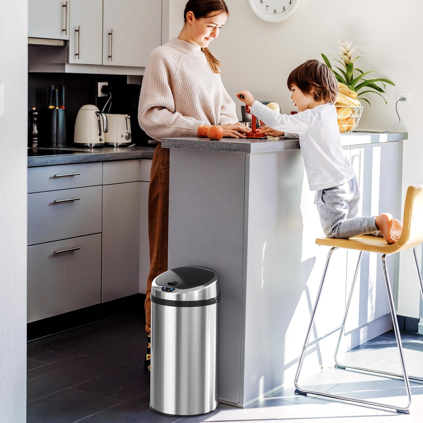 iTouchless 8 Gallon Touchless Sensor Kitchen Trash Can with Odor Control System, Stainless Steel, Round Garbage Bin for Home or Office