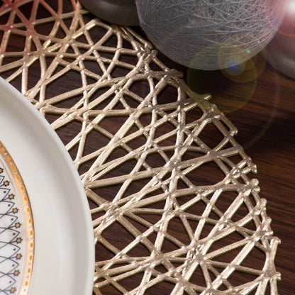 FunWheat Round Gold Placemats Placemat Set of 6 Hollow Out Place mats Heat-Resistant Shining 15 inches Table Mat Decorative Gift (Nest Gold)