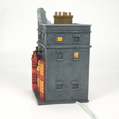 Department 56 Harry Potter Village Weasleys' Wizard Wheezes Lit Building, 8.11 Inch, Multicolor (6005615)
