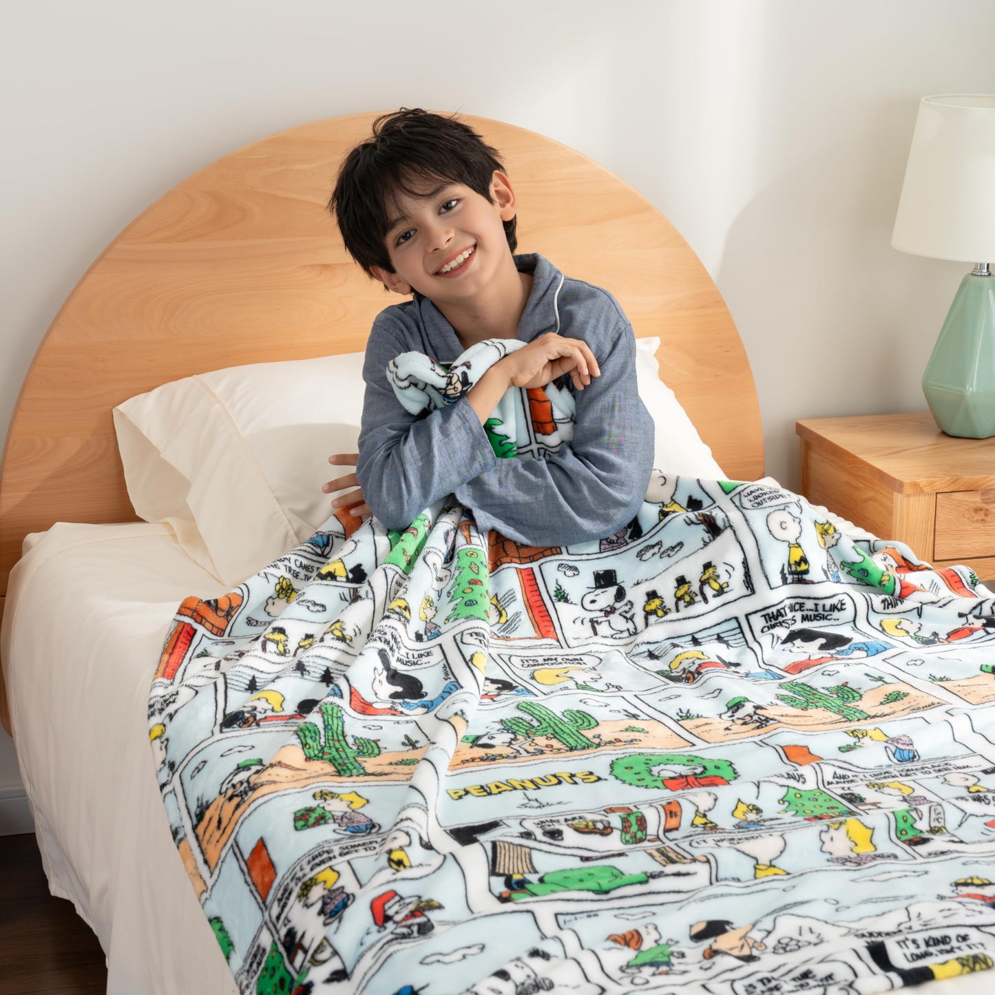 Berkshire Blanket Peanuts® VelvetLoft® Cute Character Snoopy Plush Oversized Kids Throw Blanket, Peanuts Christmas Comic Strip Colorized White (50in x 60in)