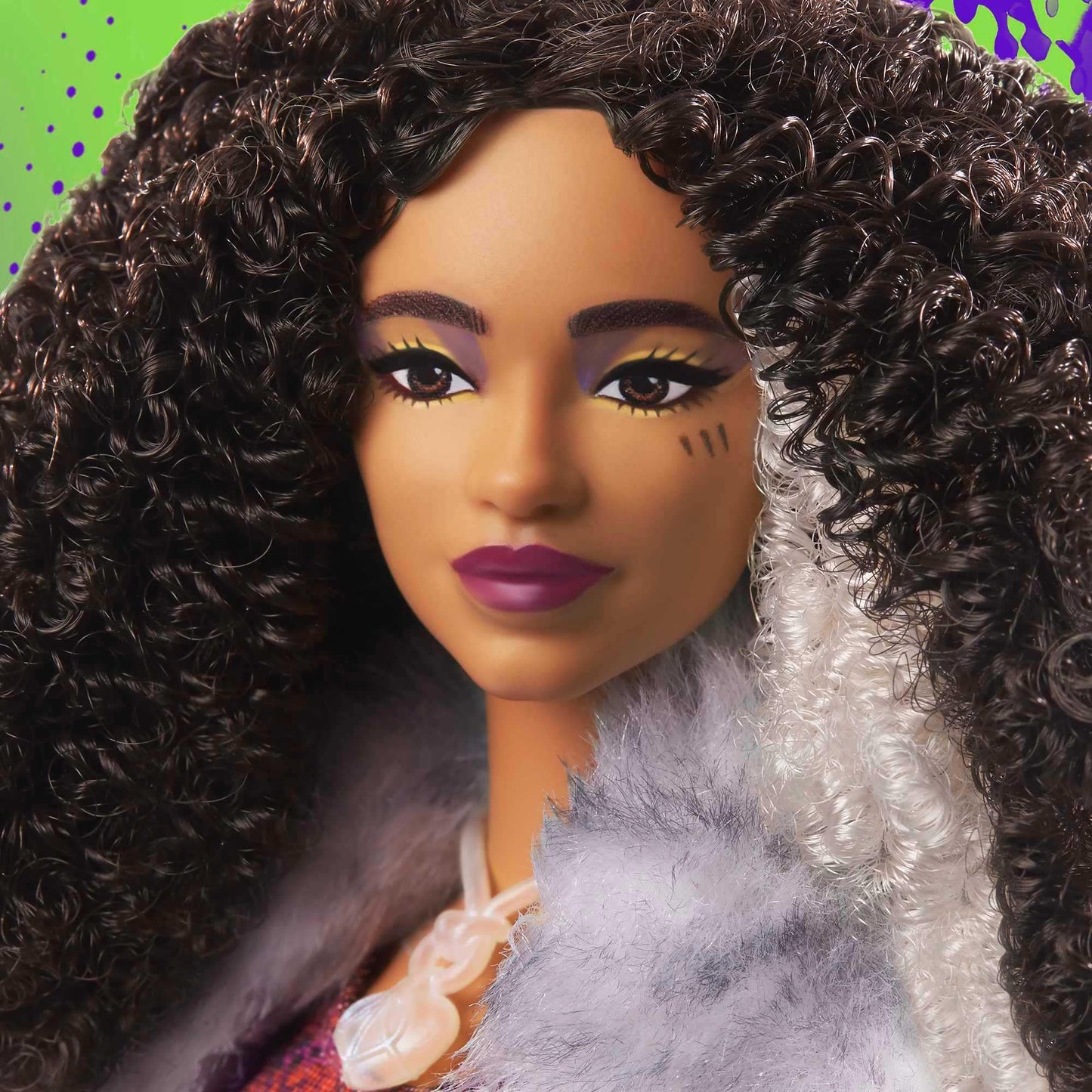 Mattel Disney Zombies 2 Toys, Willa Lykensen Werewolf Fashion Doll Wearing Rocker Outfit & Accessories, 11 Bendable “Joints”