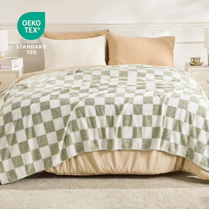 EMME Checkered Blanket Throw - 50"x60" Green Knit Blanket Soft Fluffy Patterned Throw Blankets for Couch, Sofa, Chair, Bed, Camping, Picnic, Travel