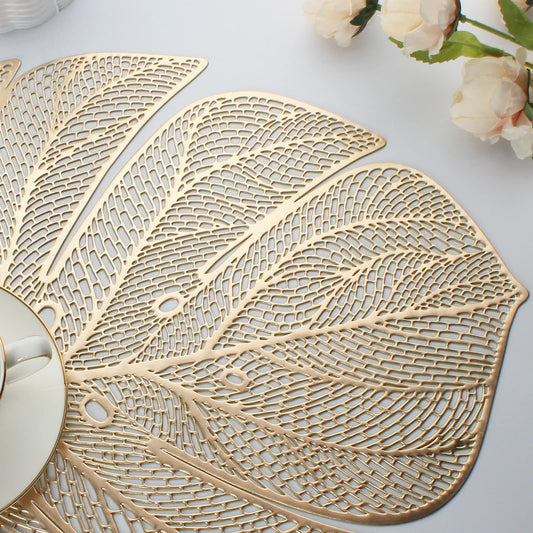 Evevda Gold Leaf Shaped Vinyl Placemats for Dinner Table Set of 4 Metallic Plastic Gold Place Mats Wipeable 6Pcs Table Mats for Wedding Annersary Dinner Table Decoration Mats