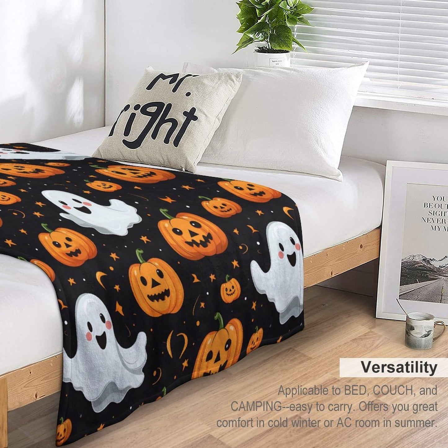 Flannel Fleece Blanket, Throw Soft Warm Fluffy Plush Blanket, Spider Webs Witch's Hat Black Bats and Decorated Pumpkins Print on Bed Couch Chair Living Room(40 * 30in,Halloween Happy)