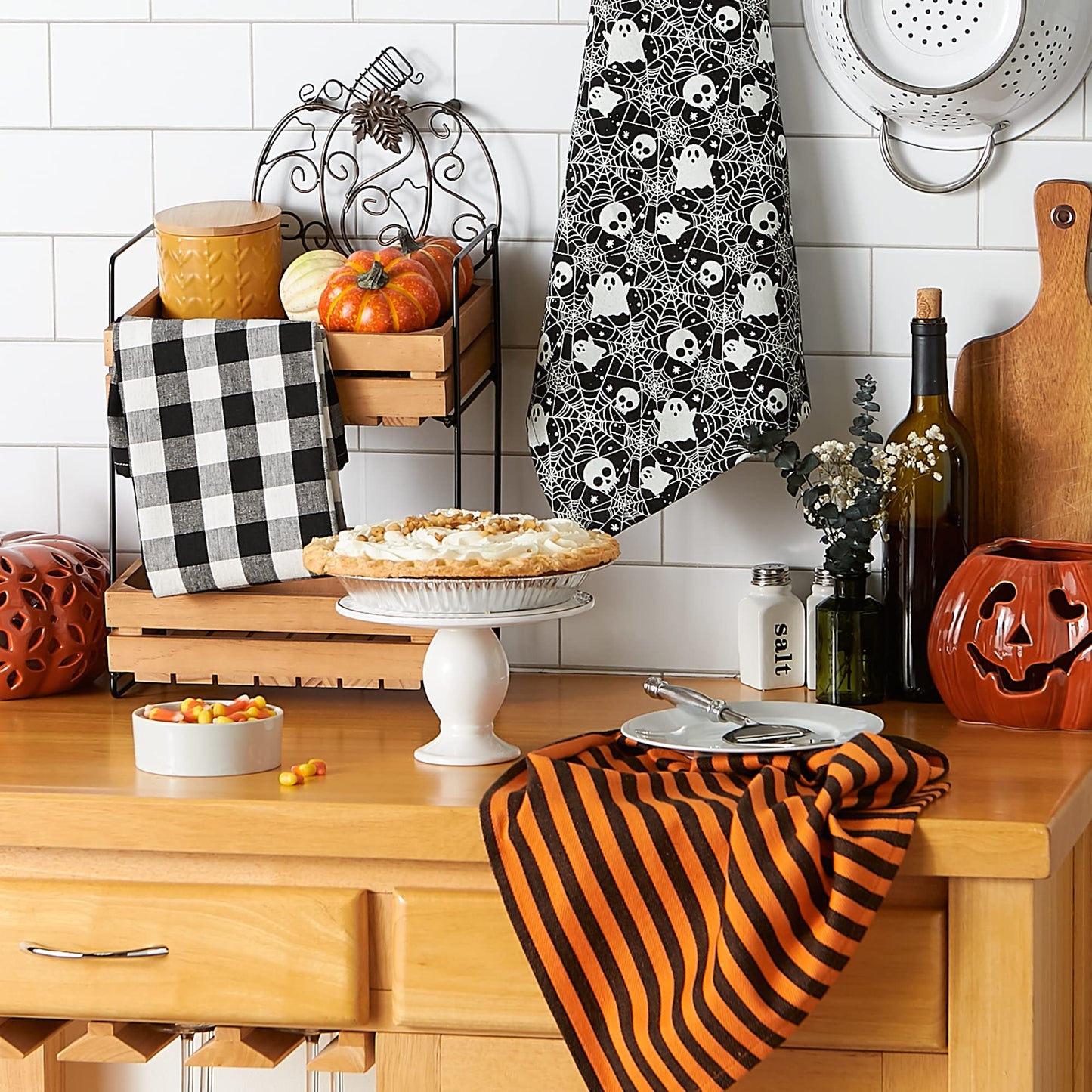 DII Halloween Hand Towels for The Kitchen Decorative Spooky & Fun Cotton Printed Dishtowel Set, 18x28, Haunted Objects, 2 Count