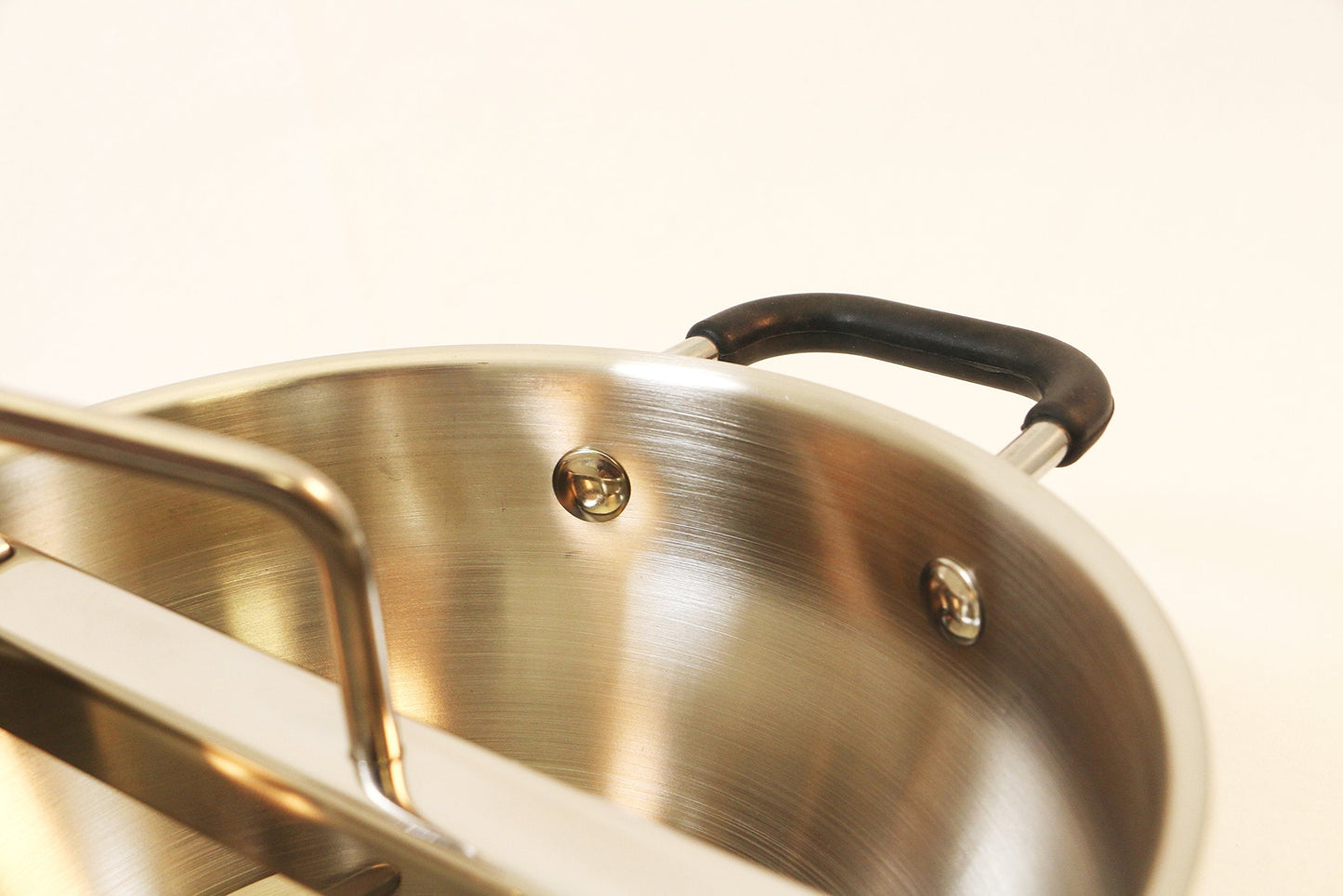 ExcelSteel Food Mill W/3 Grinding Sizes, 17" x 8.25" x 3.75", for Versatile Textures in Soups, Sauces, and Foods, Medium