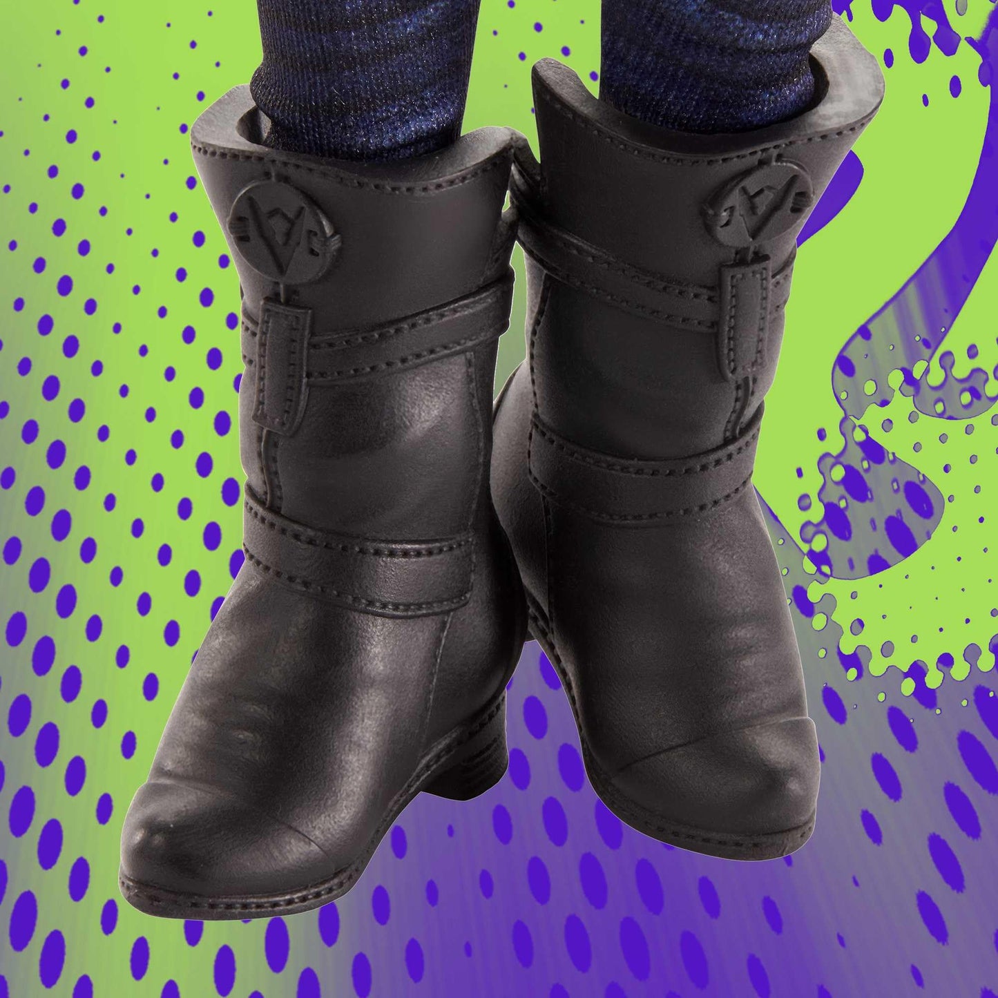 Mattel Disney Zombies 2 Toys, Willa Lykensen Werewolf Fashion Doll Wearing Rocker Outfit & Accessories, 11 Bendable “Joints”