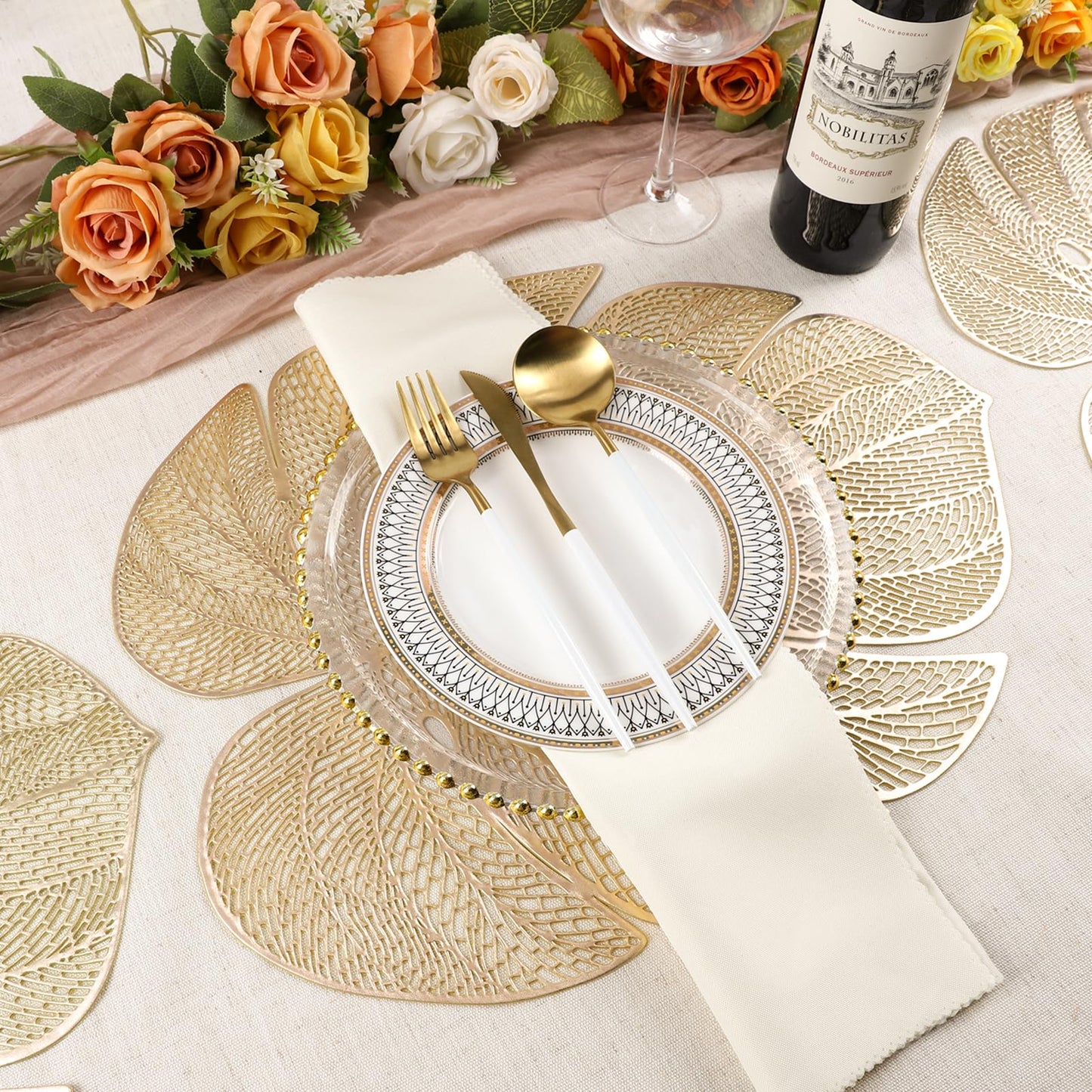Evevda Gold Leaf Shaped Vinyl Placemats for Dinner Table Set of 4 Metallic Plastic Gold Place Mats Wipeable 6Pcs Table Mats for Wedding Annersary Dinner Table Decoration Mats