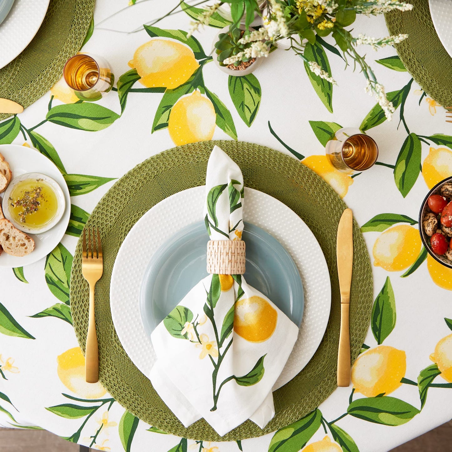 DII Lemon Bliss Tabletop Collection, Tablecloth, 70" Round