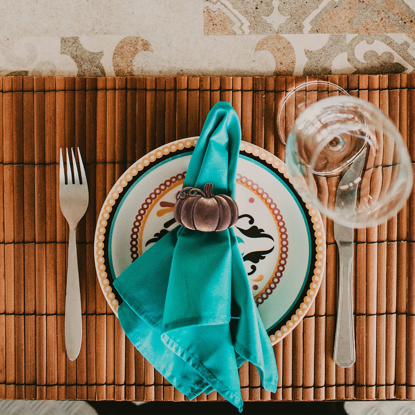 Halloween Napkin Rings Set of 8 Fall Harvest Thanksgiving Pumpkin Napkin Holders Holiday Wedding Dinner Parties Home Table Decoration