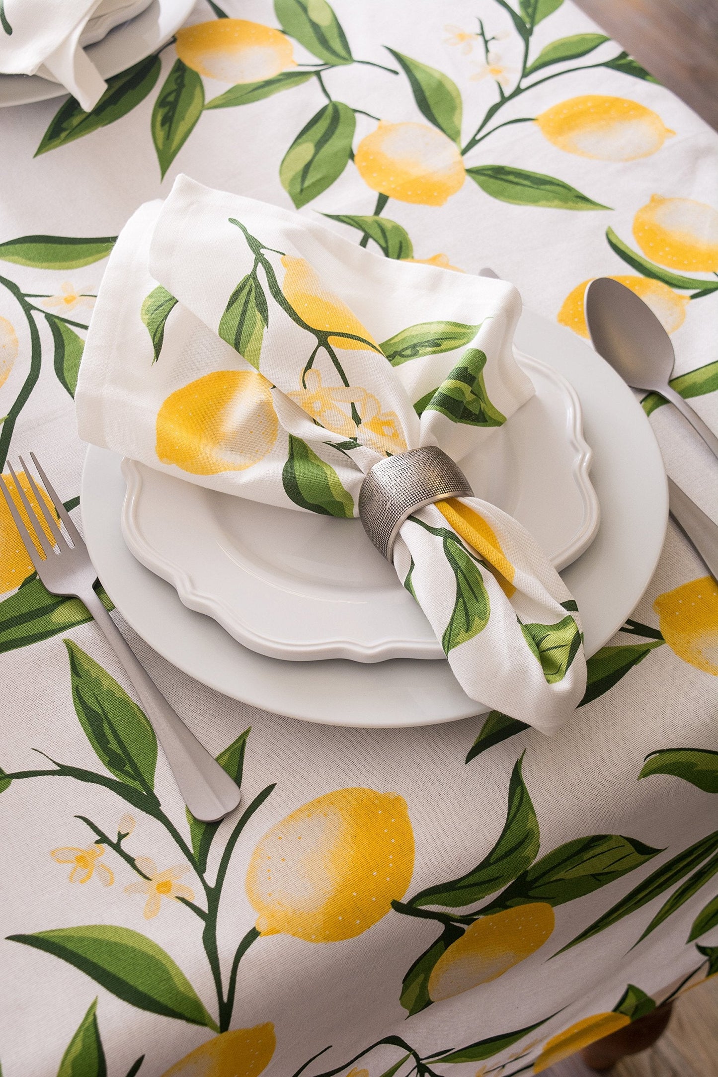 DII Lemon Bliss Tabletop Collection, Tablecloth, 70" Round
