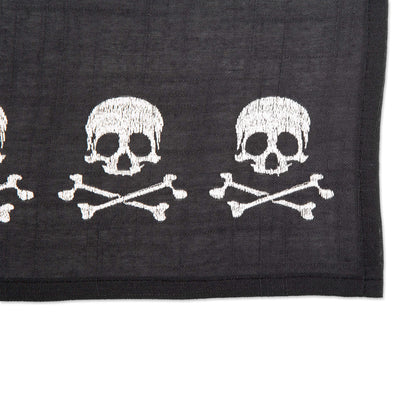 DII Halloween Party Tabletop Decor, Reusable & Machine Washable Cotton Fabric, Placemat Set, 13x19, Skull & Bones, 4 Piece