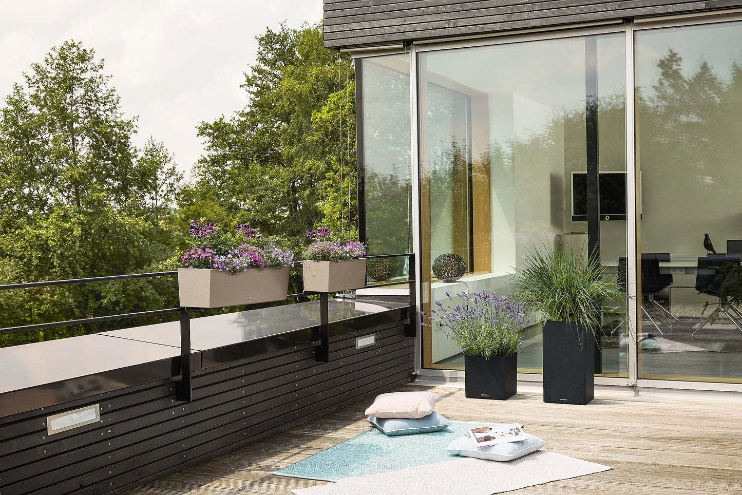 Lechuza 15651 Balconera Stone 50 Self-Watering Garden Planter for Indoor and Outdoor Use, 20" x 7" x 7", Sandy Beige