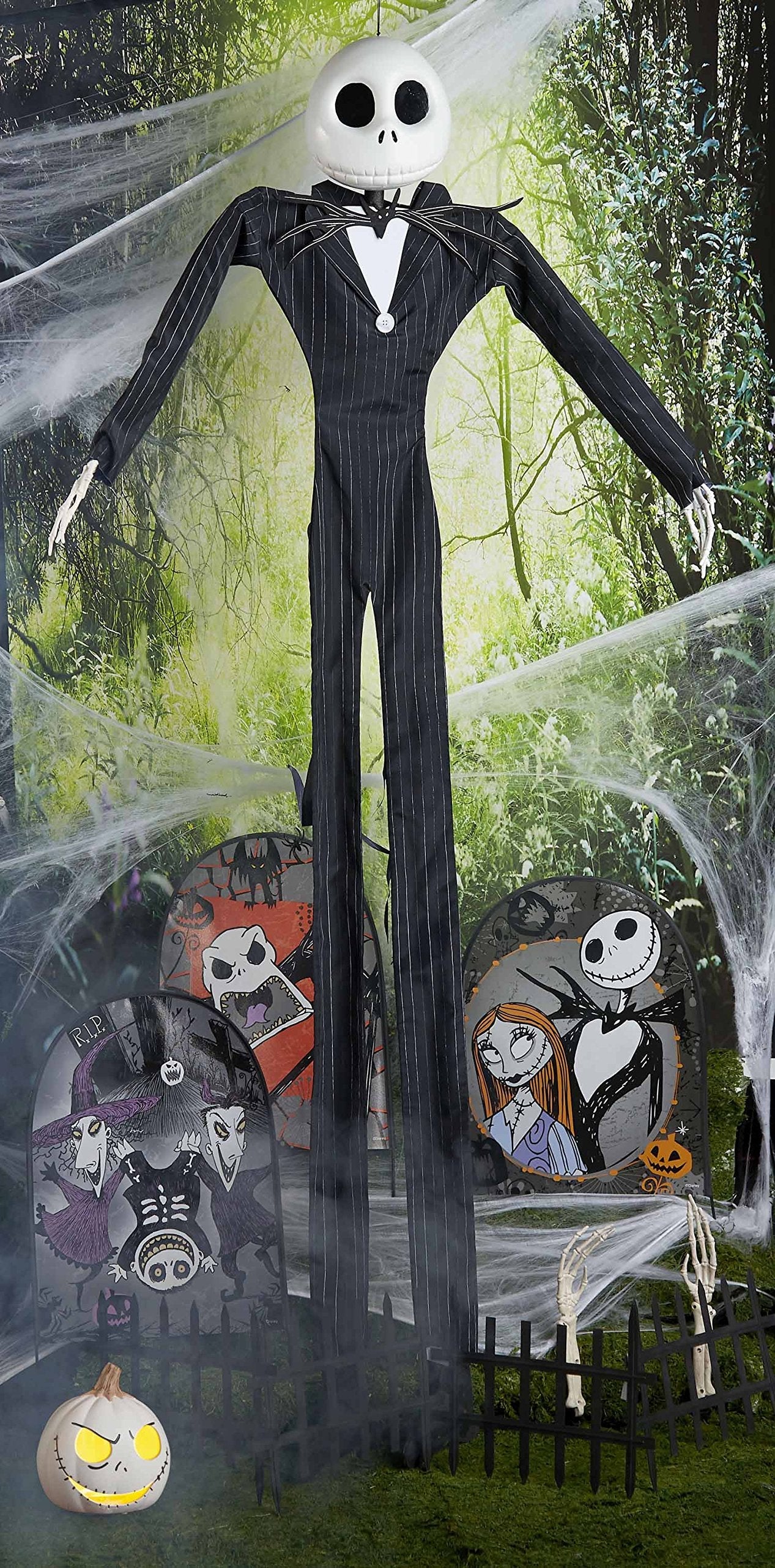 Disney The Nightmare Before Christmas Graveyard Scene Kit