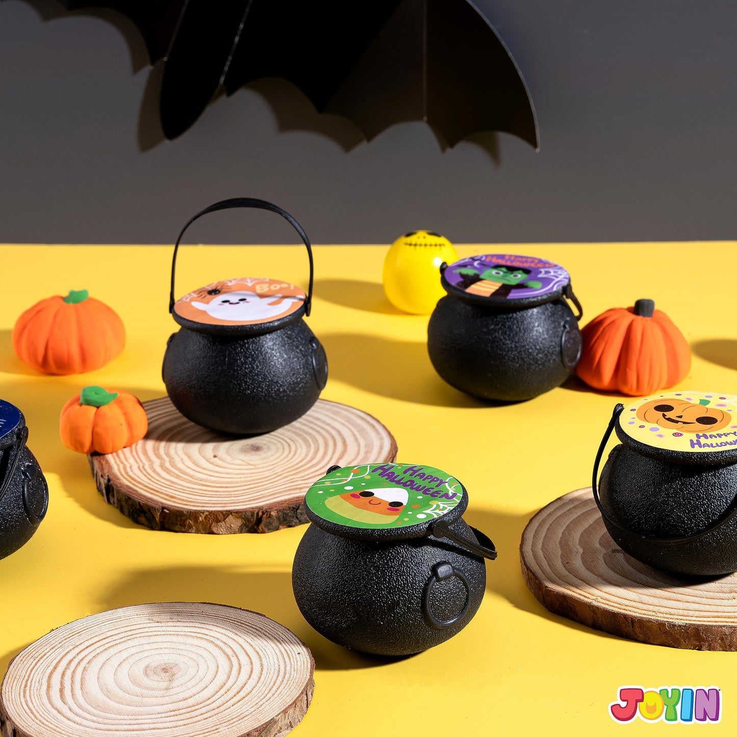 JOYIN Halloween Witch Cauldron Themed Bath Bomb with Mochi Squishy Toy, 6 Packs Bubble Kids Bath Bombs with Surprise Toy Inside, Trick or Treating, Halloween Party Favors Supplies, Goodie Bag Stuffers