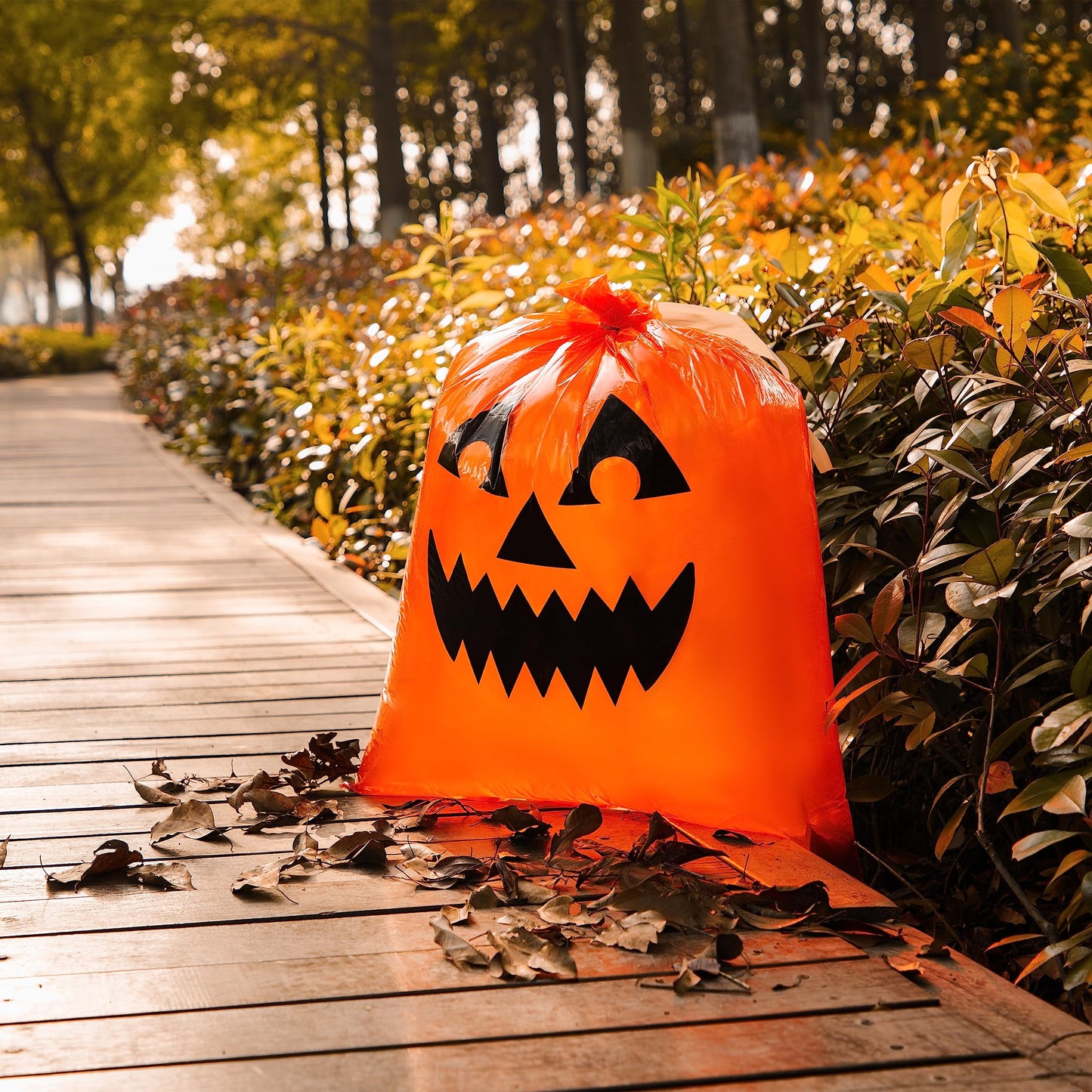 JOYIN 6 Pcs Halloween Pumpkin Leaf Bags, Plastic Lawn Bags for Yard Fall Leaf Halloween Decorations, Jack o' Lantern Reusable Trash Bag for Decor Party Favors, Party Supplies
