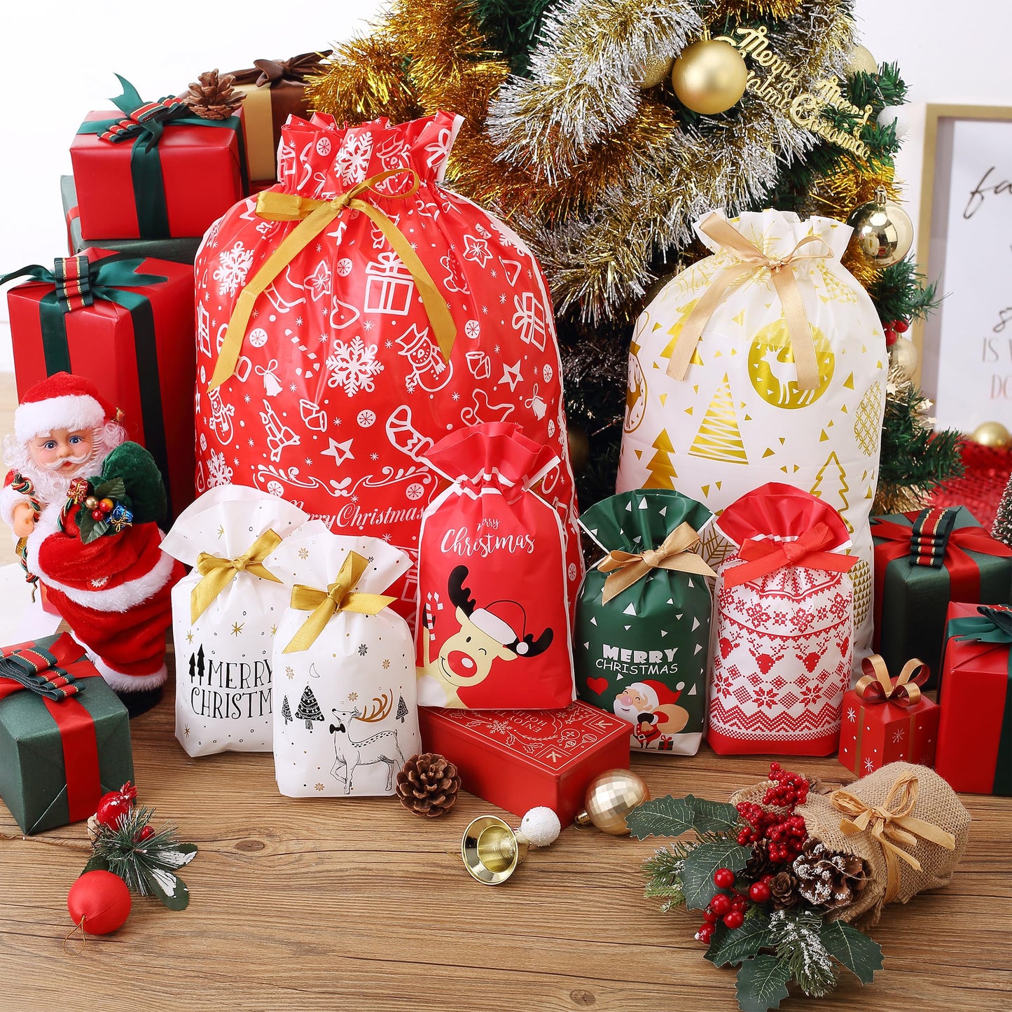 Mr. Pen- Christmas Drawstring Gift Bags, 32 pcs, Christmas Gift Bags Assorted Sizes, Christmas Bags with Drawstring, Christmas Gift Bags Bulk, Drawstring Christmas Gift Bags Drawstring, Gift Wrap Bags