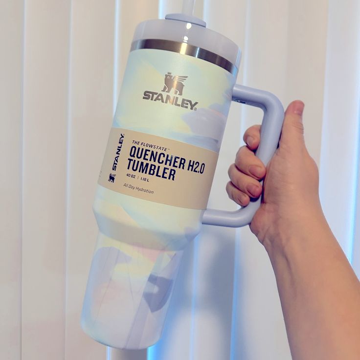 Stanley Quencher Tumbler Blue Cool Brushstrokes – Limited Edition Hydration